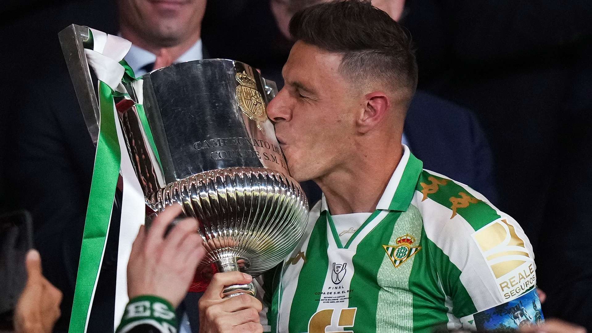 主教练在中 主教练在中